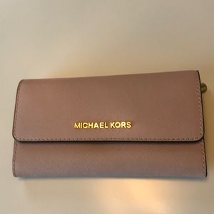 Large Pebbled Pink Leather Tri-fold Wallet